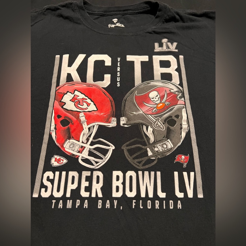 Chiefs tee